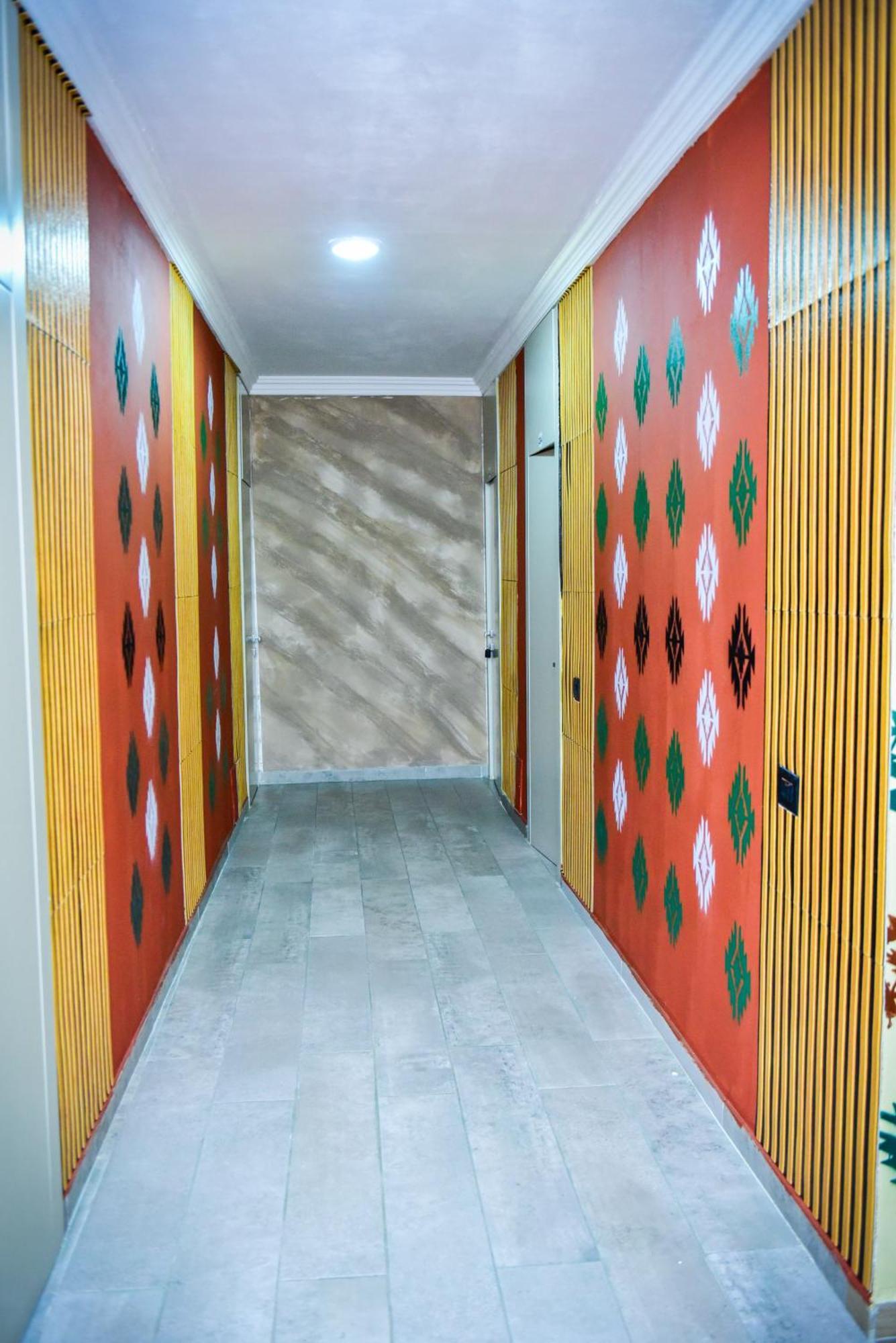 Te Bujtina Hotel- Cozy Stay With Traditional Breakfast Near Beach غوليم المظهر الخارجي الصورة