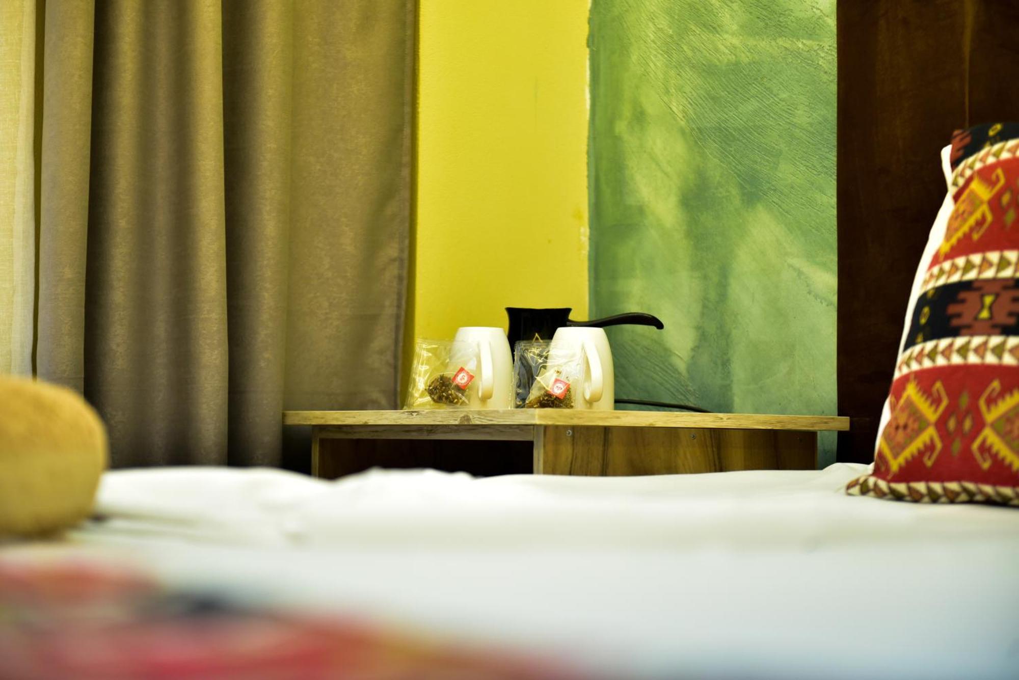 Te Bujtina Hotel- Cozy Stay With Traditional Breakfast Near Beach غوليم المظهر الخارجي الصورة
